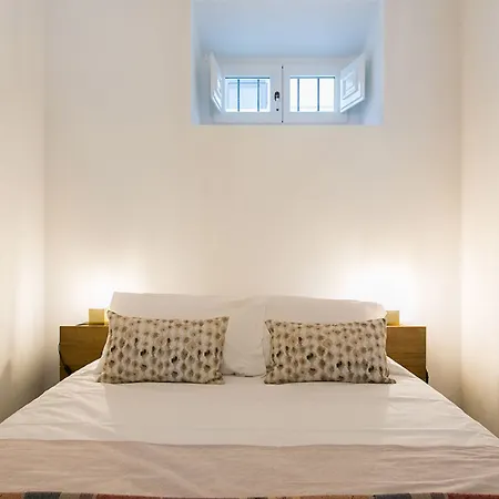 Joivy Stunning 2br With Garden, By The Avenida Subway And Botanical Garden Of