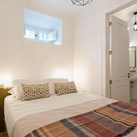 Joivy Stunning 2br With Garden, By The Avenida Subway And Botanical Garden Of * Lisbon