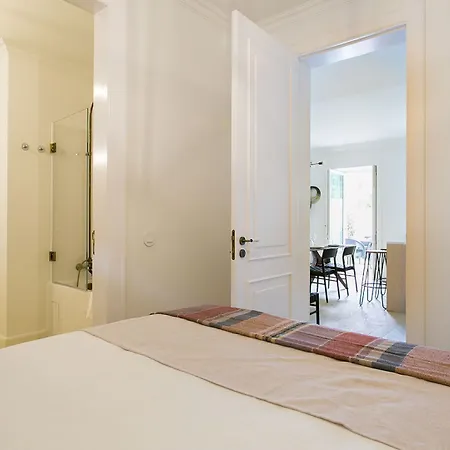Apartment Joivy Stunning 2br With Garden, By The Avenida Subway And Botanical Garden Of