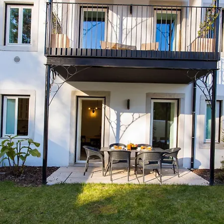 Apartment Joivy Stunning 2br With Garden, By The Avenida Subway And Botanical Garden Of *
