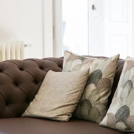Apartment Joivy Stunning 2br With Garden, By The Avenida Subway And Botanical Garden Of Lisbon